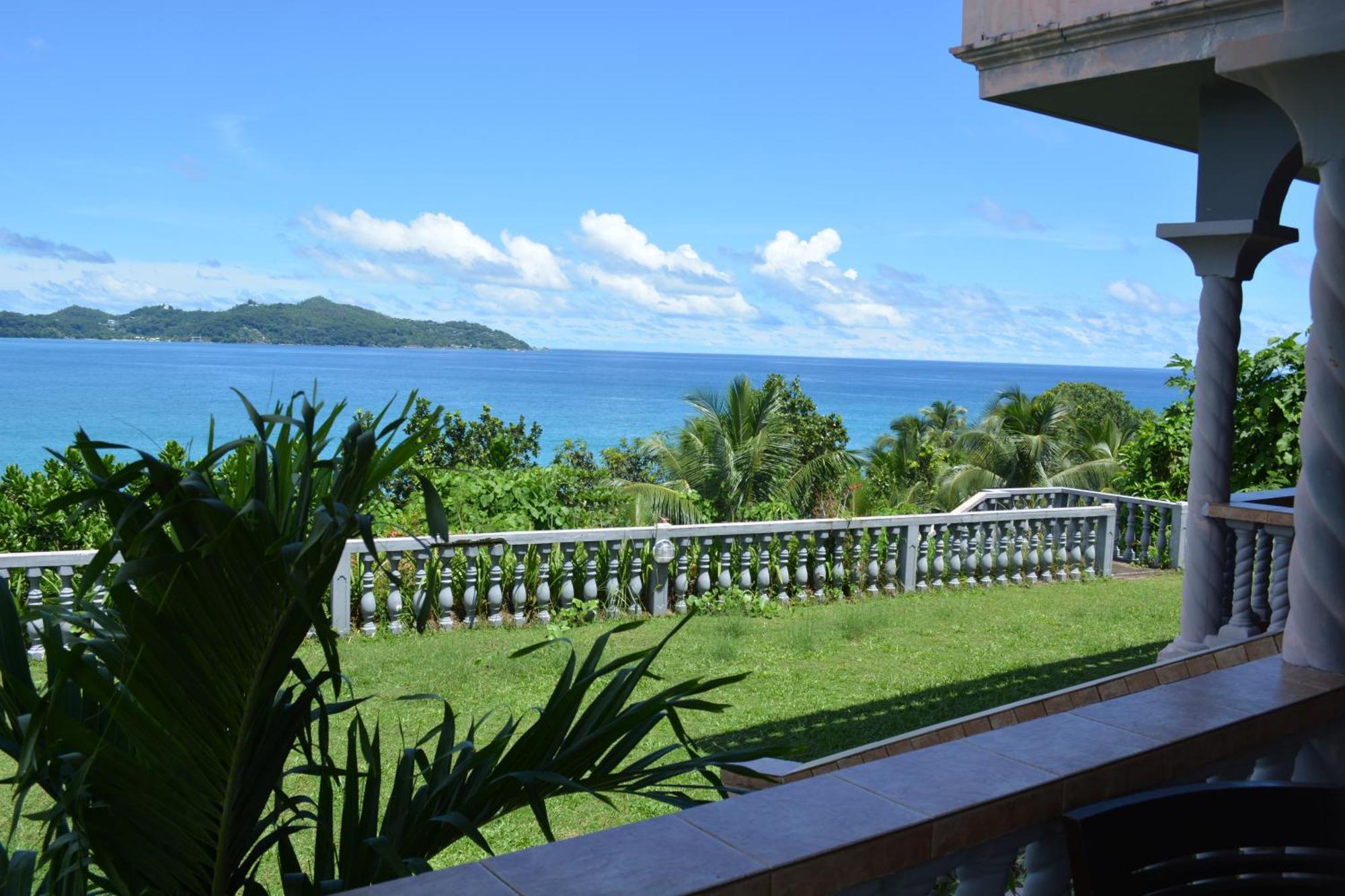 Bayview Villa -Sea Side Villa Anse Boileau Екстериор снимка