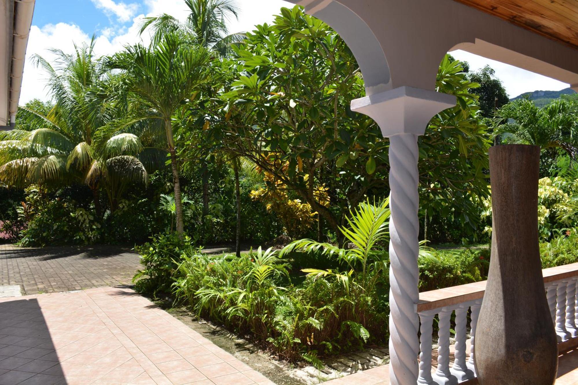 Bayview Villa -Sea Side Villa Anse Boileau Екстериор снимка