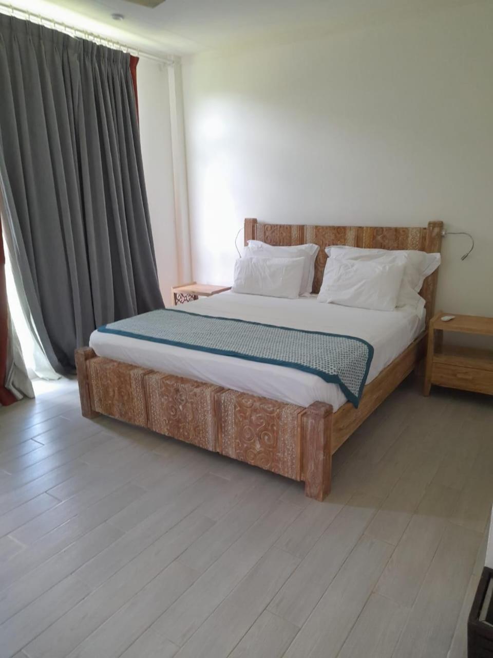 Bayview Villa -Sea Side Villa Anse Boileau Екстериор снимка